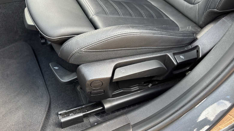 BMW 3 Series 320i M Sport 4dr Step Auto [Pro Pack] Petrol Saloon